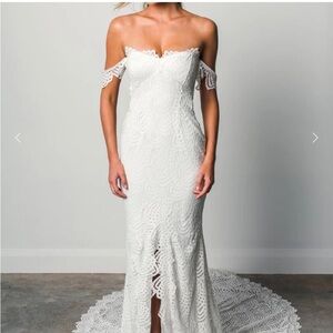 Grace loves Lace Paloma Gown